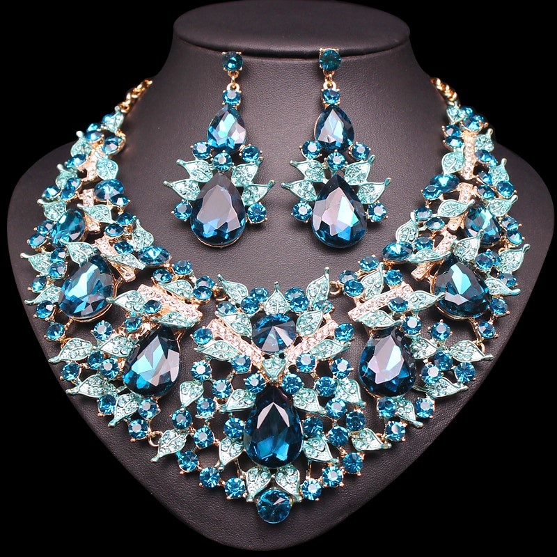 Luxury Costume Jewelry Two Piece Set - Africa Chest